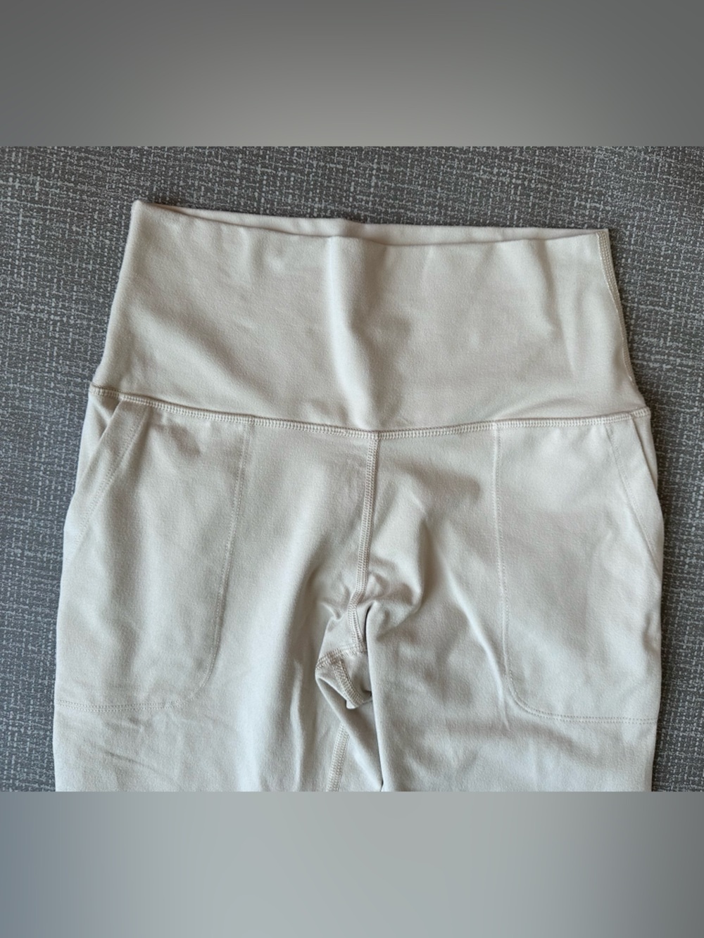 OFFLINE by Aerie Flare Leggings Womens M Ivory High Rise Yoga Pants Pockets - Picture 3 of 12